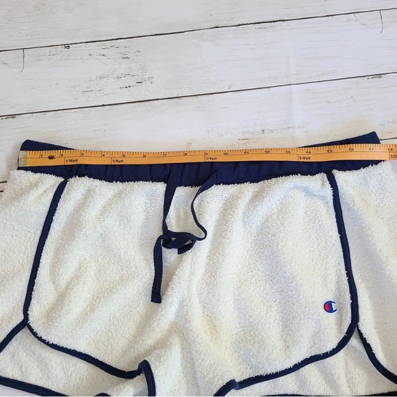 Champion White Shorty Fluffy Drawstring Shorts Size 2XL - Picture 4 of 5